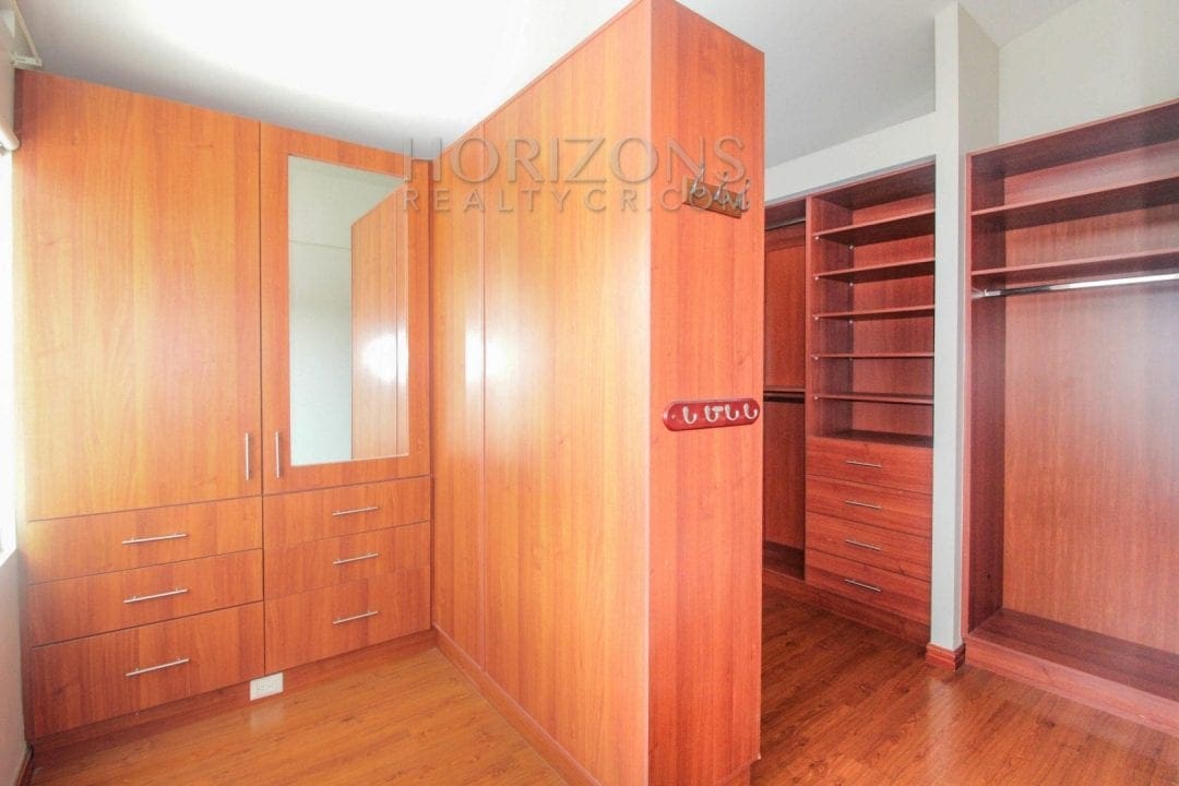 VENTA DE CASA SABANILLA CONDOMINIO 4 HABITACIONES noj547