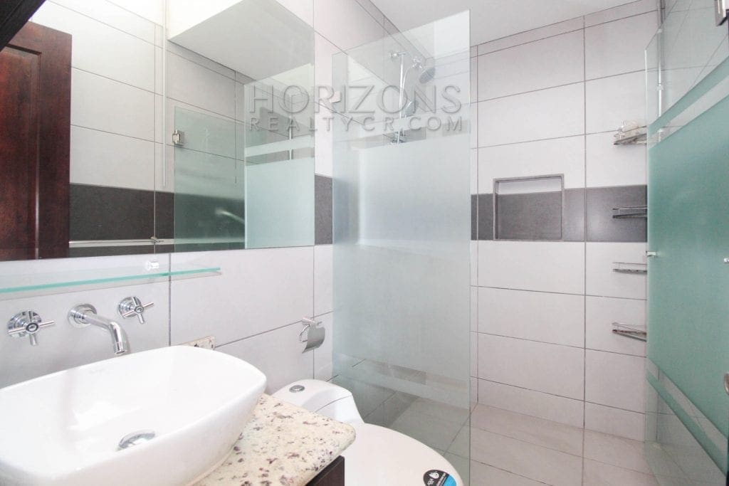 VENTA DE CASA SABANILLA CONDOMINIO 4 HABITACIONES noj547