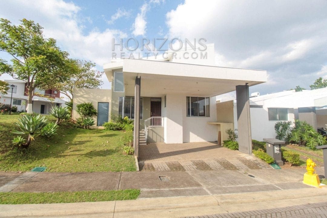 VENTA DE CASA SABANILLA CONDOMINIO 4 HABITACIONES noj547