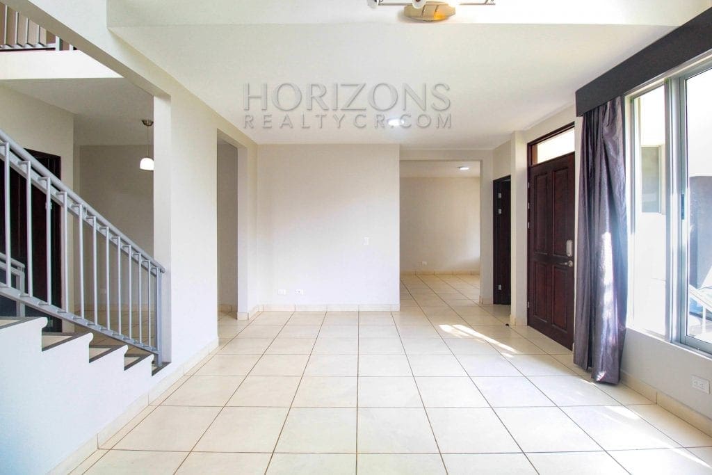 VENTA DE CASA SABANILLA CONDOMINIO 4 HABITACIONES noj547