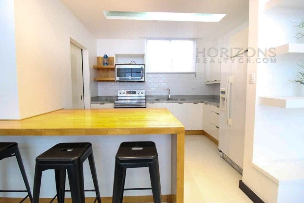 ALQUILER LUJOSO APARTAMENTO CON VISTA AL VALLE SANTA ANA  2 HABITACIONES NJM63