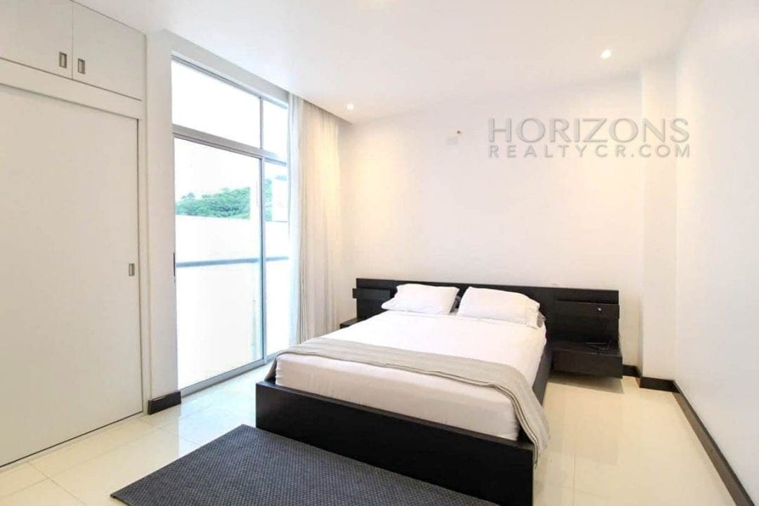 ALQUILER LUJOSO APARTAMENTO CON VISTA AL VALLE SANTA ANA  2 HABITACIONES NJM63