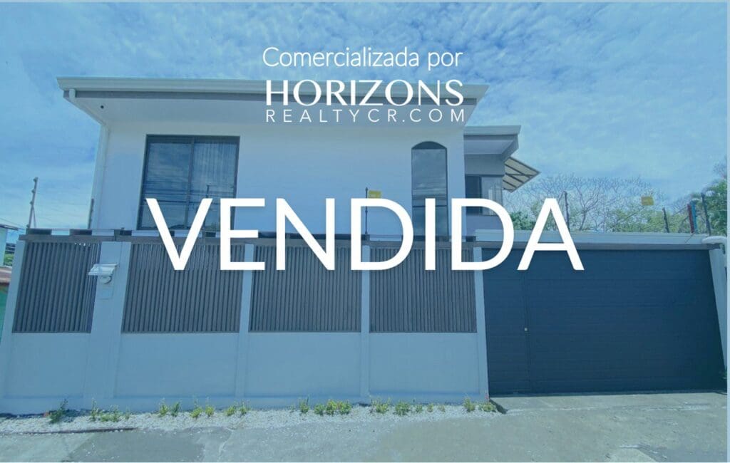 Casa Independiente 4 Habitaciones Y Patio En Santa Ana Nja917