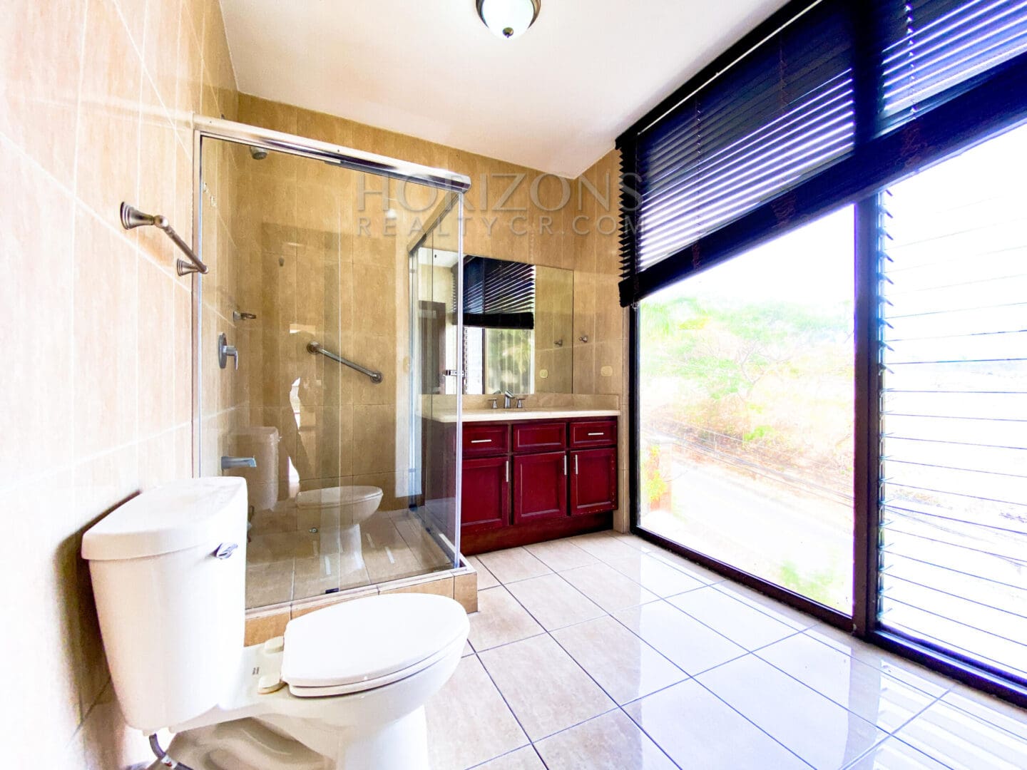 SPACIOUS 4 BEDROOM APARTMENT FOR SALE IN ESCAZU SAN JOSE – NJA920