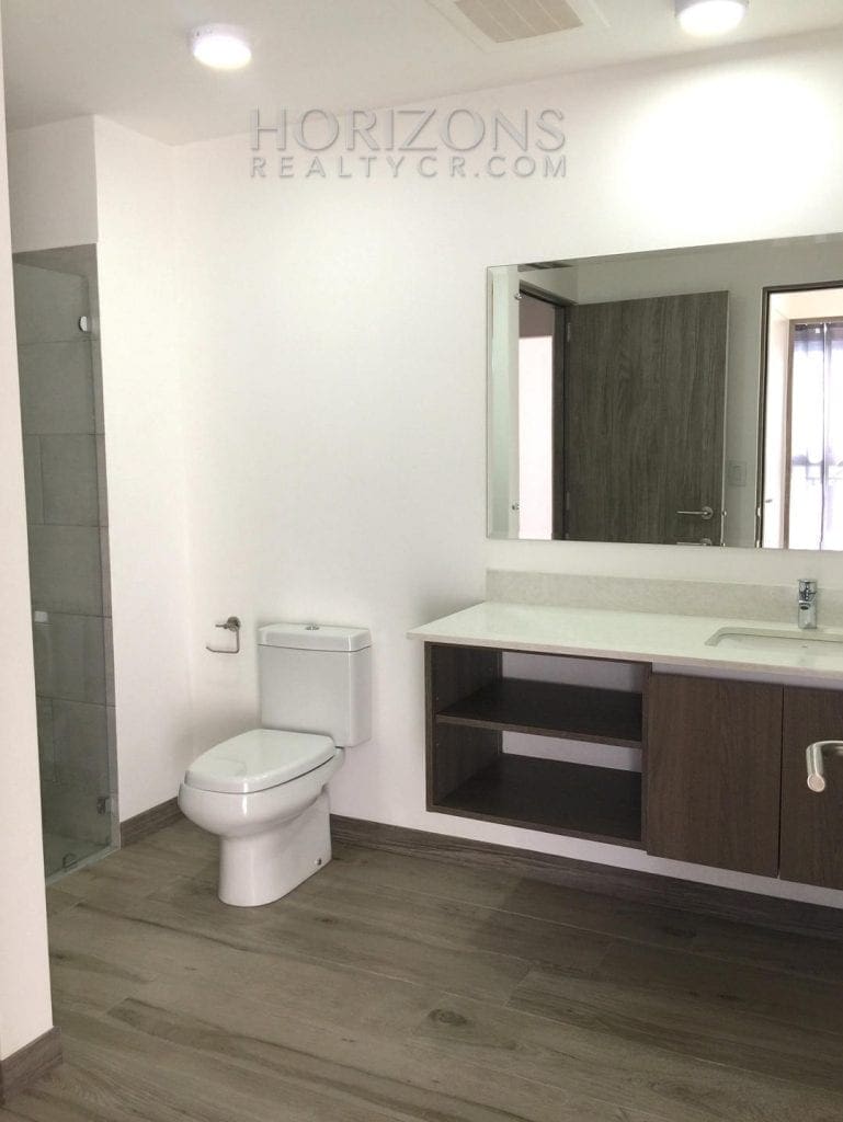 MODERNO APARTAMENTO EN ESCAZÚ CON LINEA BLANCA 1 HABITACION Y FULL AMENIDADES nja932