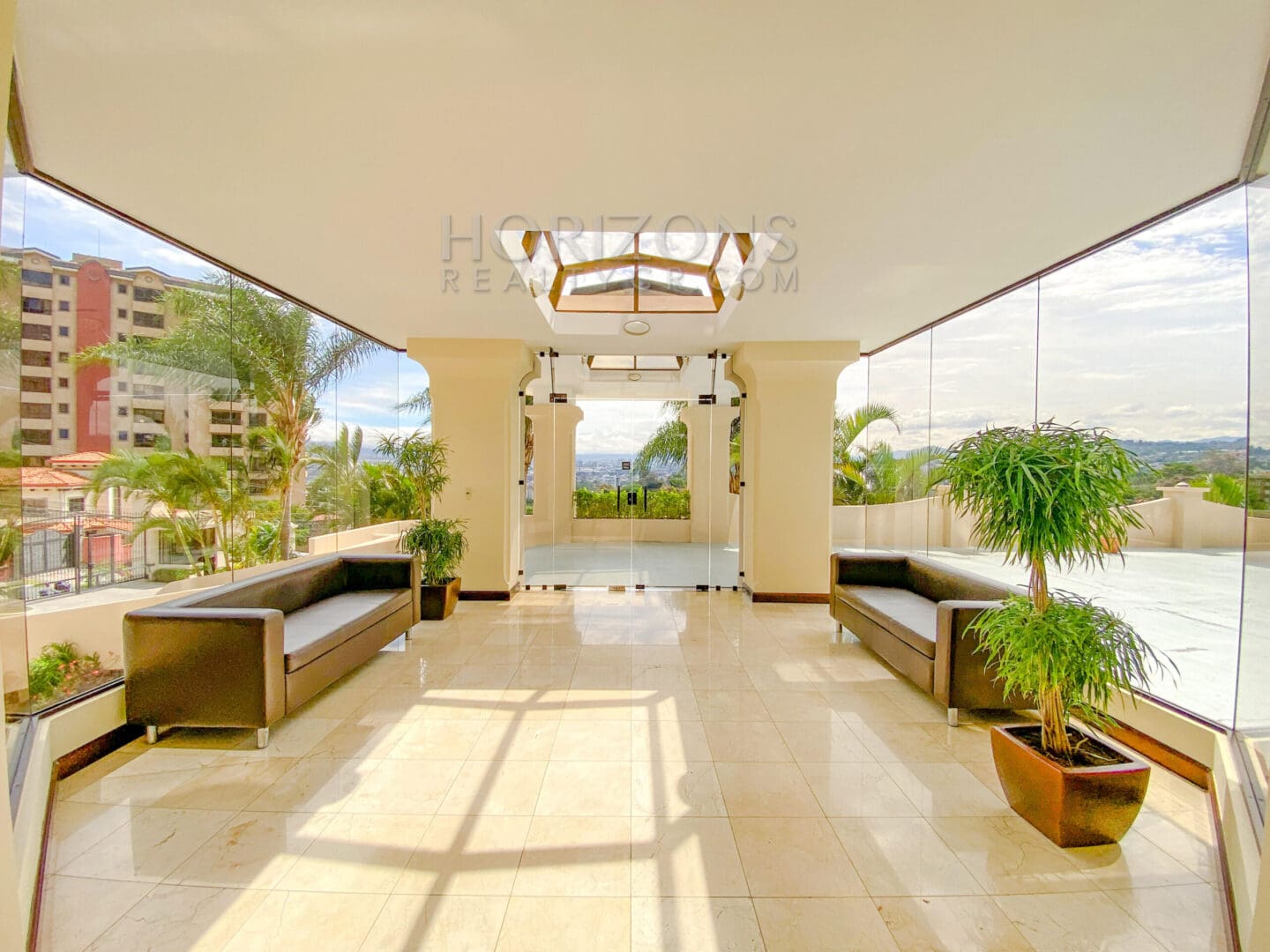 SPACIOUS 4 BEDROOM APARTMENT FOR SALE IN ESCAZU SAN JOSE – NJA920