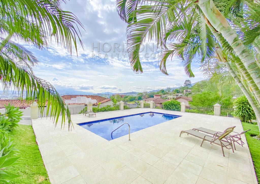 SPACIOUS 4 BEDROOM APARTMENT FOR SALE IN ESCAZU SAN JOSE – NJA920