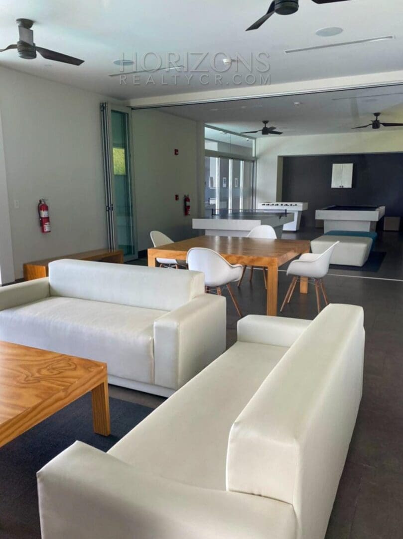 MODERNO APARTAMENTO EN ESCAZÚ CON LINEA BLANCA 1 HABITACION Y FULL AMENIDADES nja932