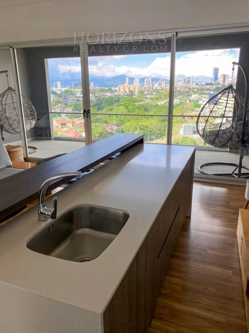 MODERNO APARTAMENTO EN ESCAZÚ CON LINEA BLANCA 1 HABITACION Y FULL AMENIDADES nja932