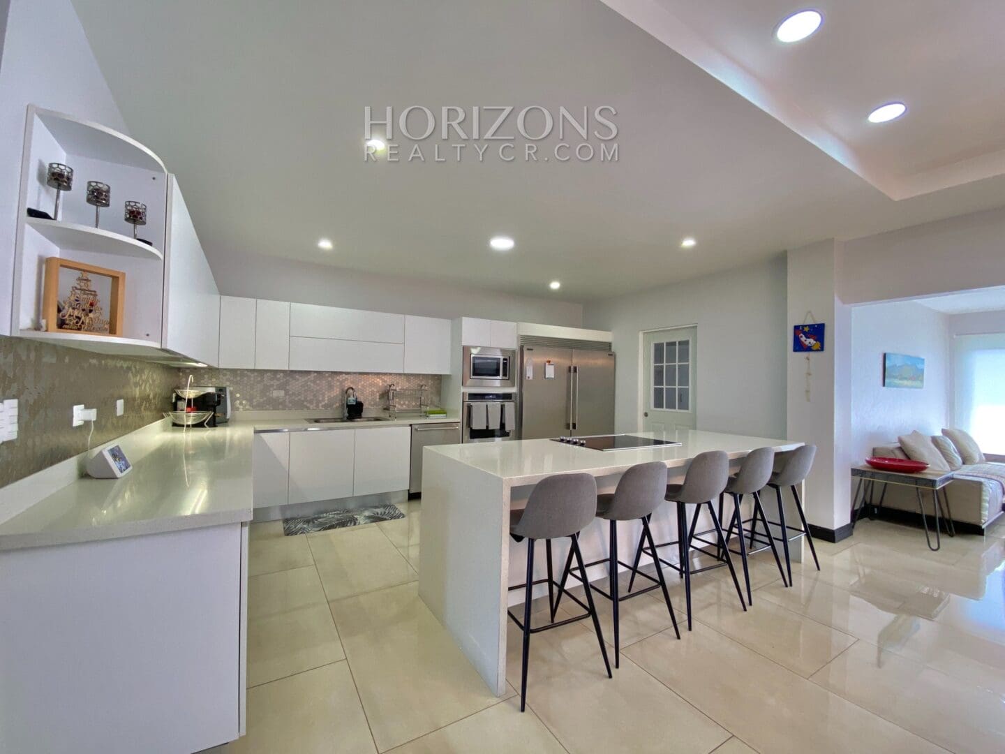 Se Alquila Casa en Condominio Río Palma Linea Blanca Guachipelin Escazu de 3 Habitaciones Acabados de Lujo Nja928