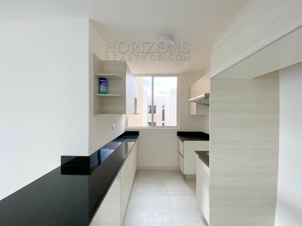 SE ALQUILA APARTAMENTO EN MONTE ALTO PISO 7 CURRIDABAT 3 HABITACIONES 2 PARQUEOS Y HERMOSAS VISTA nja933