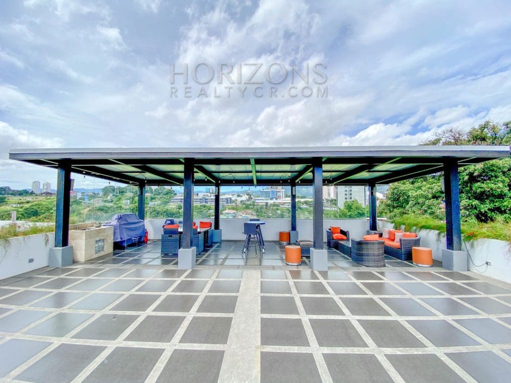 Se Vende Apartamento en La Uruca 2 Habitaciones 2 Parqueos nja962