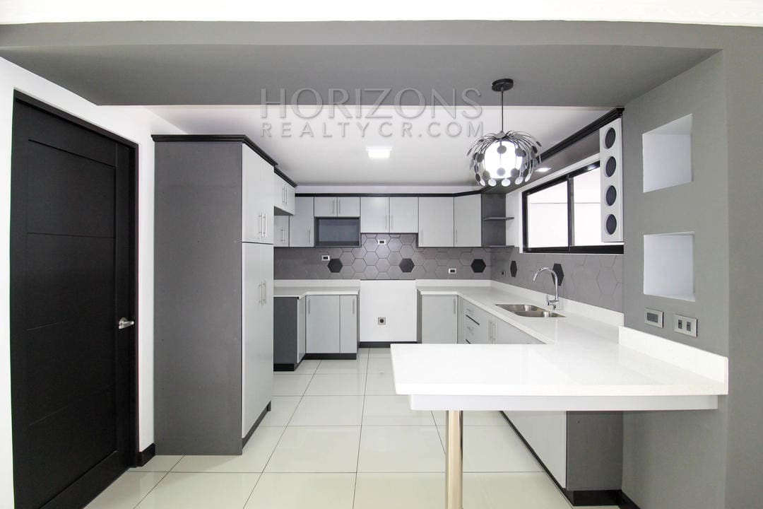 CASA PARA ESTRENAR CONCEPCION TRES RIOS 3 HABITACIONES / PATIO noj614