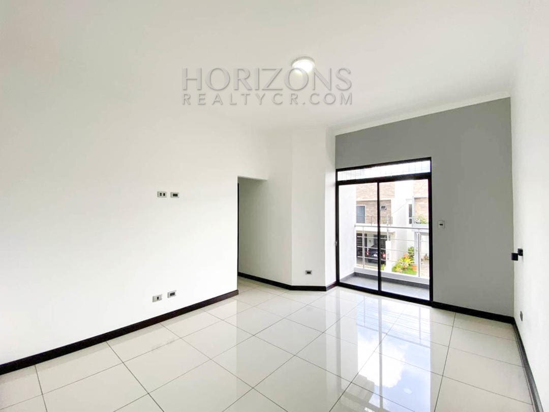 CASA PARA ESTRENAR CONCEPCION TRES RIOS 3 HABITACIONES / PATIO noj614