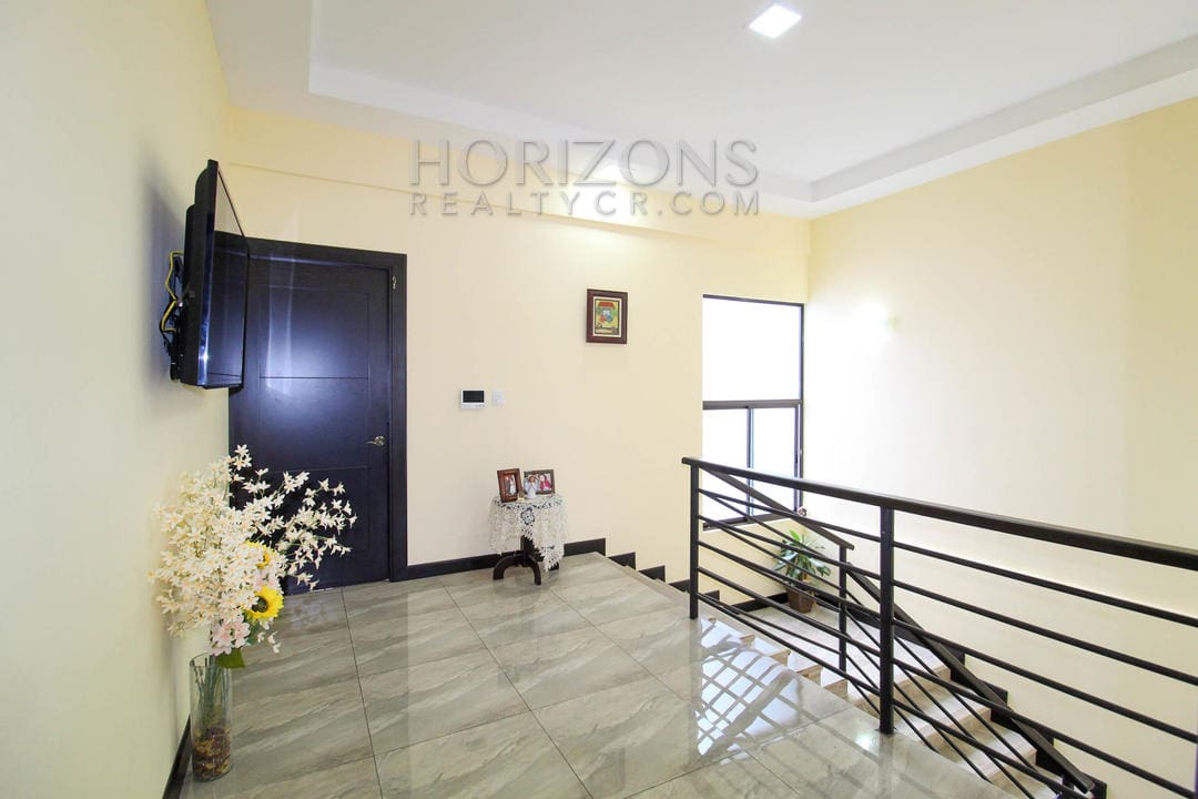 VENTA CASA CONCEPCION DE TRES RIOS 4 HABITACIONES / PATIO noj615