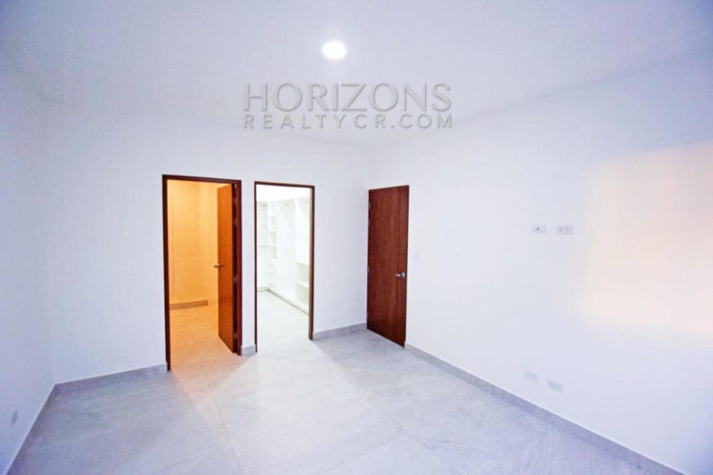 ALQUILER APARTAMENTO ROHRMOSER 2 HABITACIONES / AMPLIO noj626
