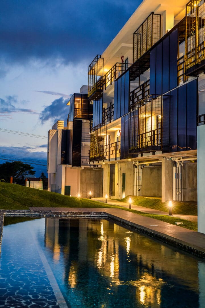 Se Vende Apartamento en San Rafael Montes de Oca 2 Habitaciones Terraza y Oficina NOJ608