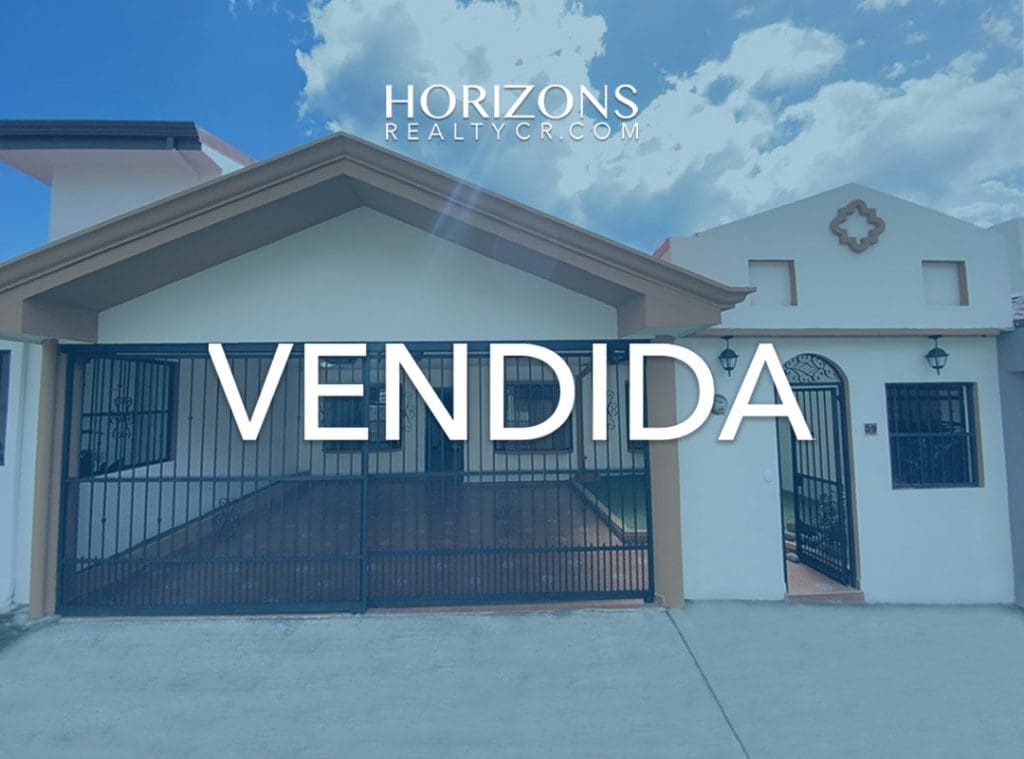 Se Vende Casa De Una Planta En Residencial Con Seguridad 24/7 Nja716