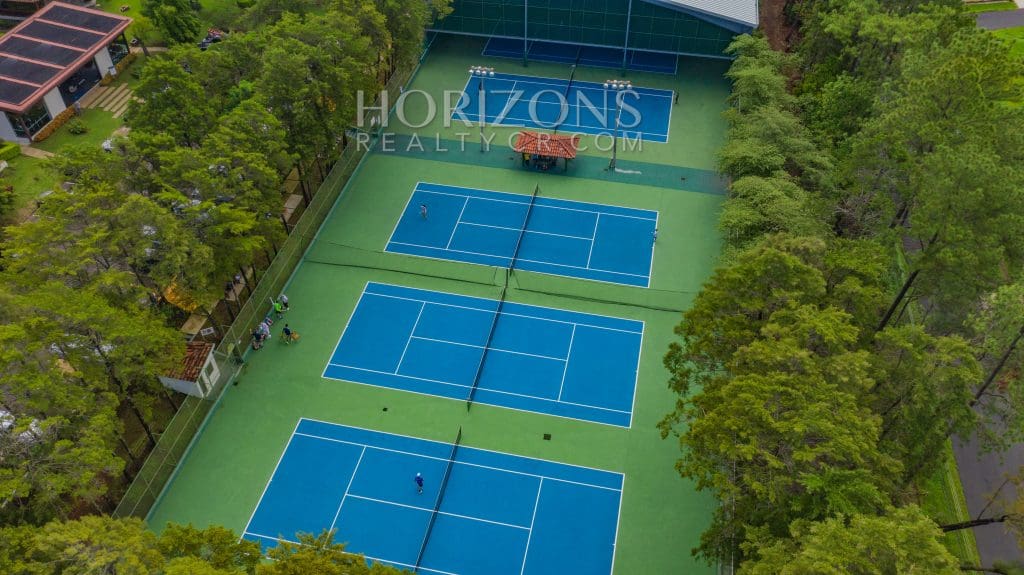 LOTE DE 2534m² EN RESIDENCIAL LOS REYES GUACIMA ALAJUELA NJA894