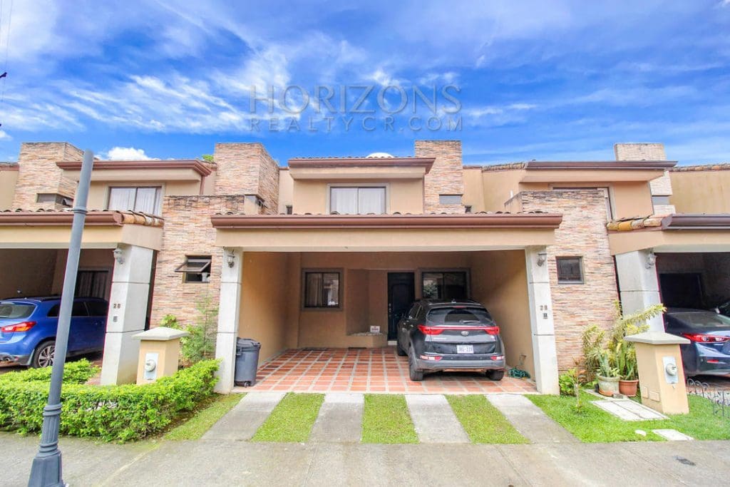Venta Casa Curridabat En Condominio Con Sala De Tv Noj632