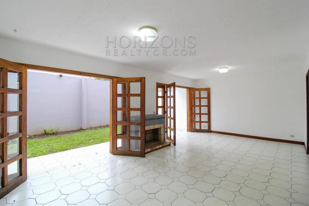 ALQUILER CASA EN SAN PEDRO 3 HABITACIONES OFICINA PATIO noj635