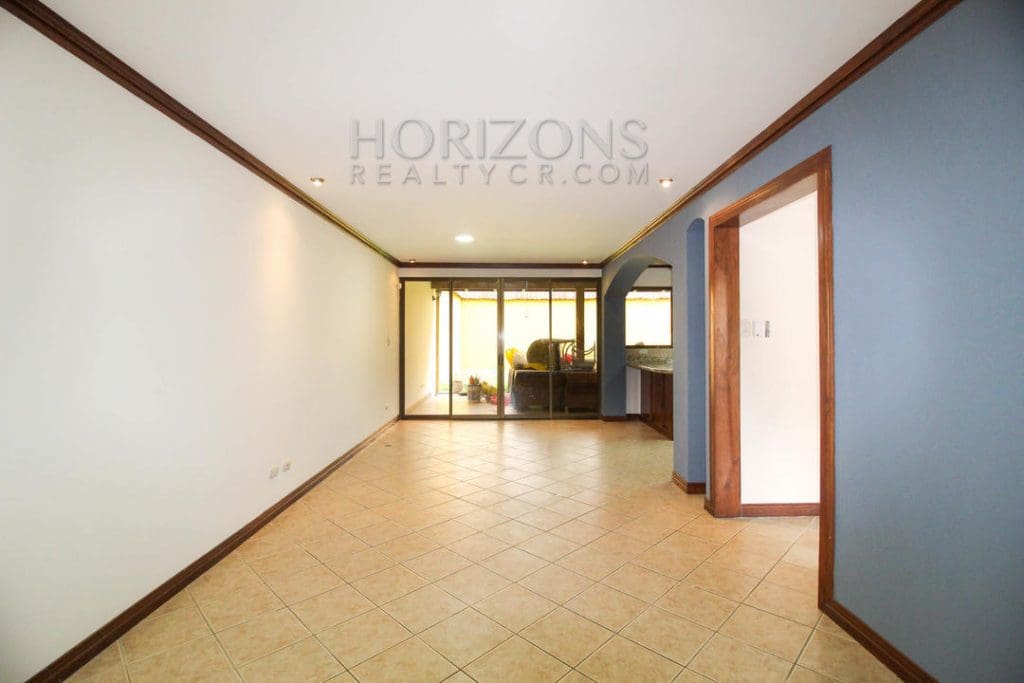 ALQUILER CASA CONDOMINIO EN TIBAS PATIO noj639