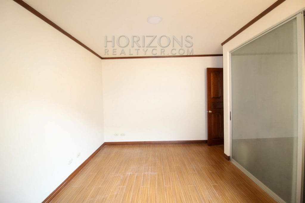 ALQUILER CASA CONDOMINIO EN TIBAS PATIO noj639