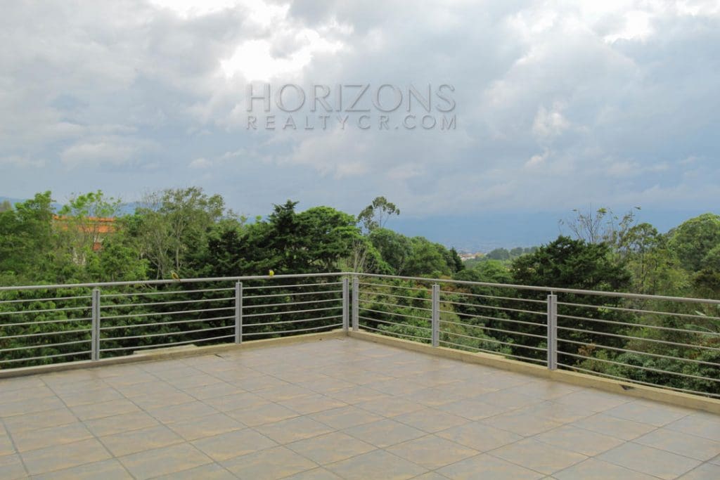 SE ALQUILA APARTAMENTO AMUEBLADO EN CURRIDABAT 3 HABITACIONES VISTA  A LAS MONTAÑAS noj742