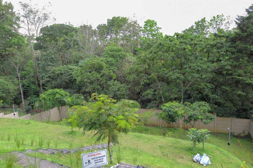 SE ALQUILA APARTAMENTO AMUEBLADO EN CURRIDABAT 3 HABITACIONES VISTA  A LAS MONTAÑAS noj742
