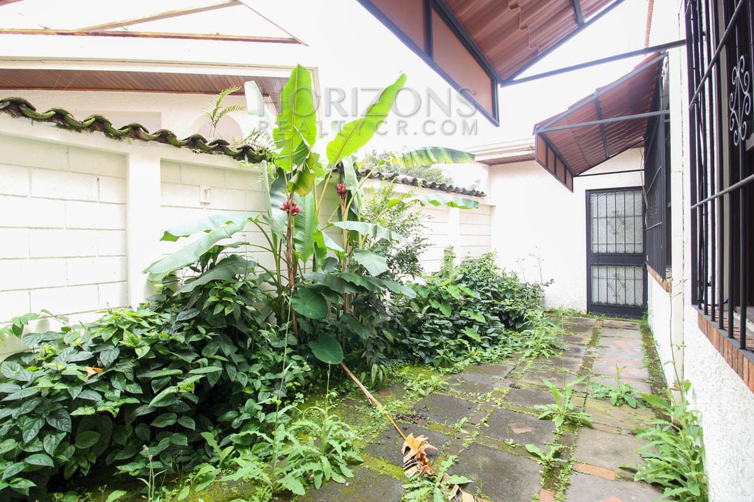ALQUILER CASA USO DE OFICINA SAN PEDRO 7 APOSENTOS noj639