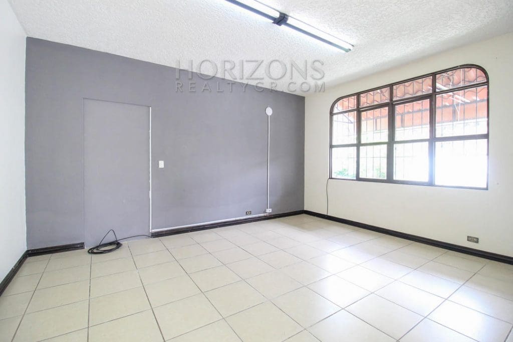 ALQUILER CASA USO DE OFICINA SAN PEDRO 7 APOSENTOS noj639