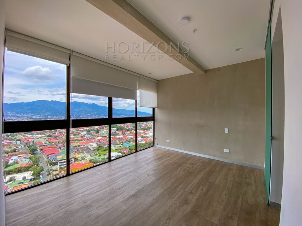 ¡En Venta! Impresionante Apartamento en Piso 19 Con Vistas Panorámicas y acabados de lujo nja1104