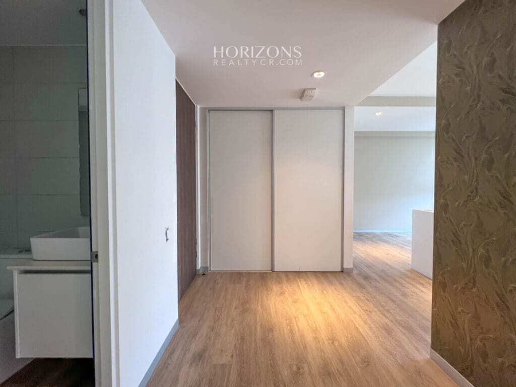 ¡En Venta! Impresionante Apartamento en Piso 19 Con Vistas Panorámicas y acabados de lujo nja1104