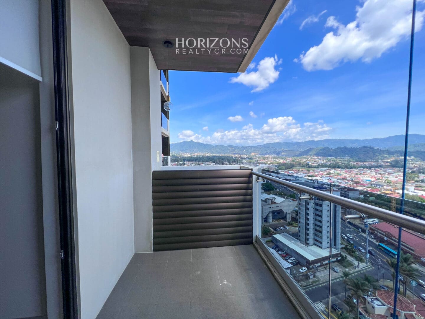 ¡En Venta! Impresionante Apartamento en Piso 19 Con Vistas Panorámicas y acabados de lujo nja1104