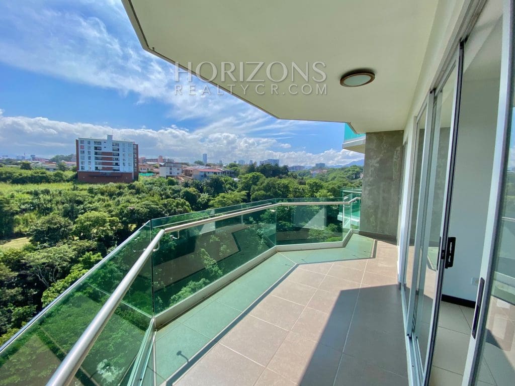 Se Alquila Apartamento en Torre Paradisus, Rohrmoser 3 Habitaciones y Vista a la Naturaleza nja950