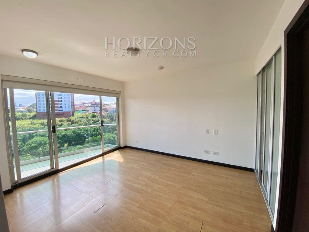 Se Alquila Apartamento en Torre Paradisus, Rohrmoser 3 Habitaciones y Vista a la Naturaleza nja950