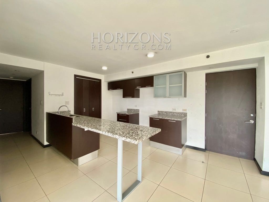 Se Alquila Apartamento en Torre Paradisus, Rohrmoser 3 Habitaciones y Vista a la Naturaleza nja950
