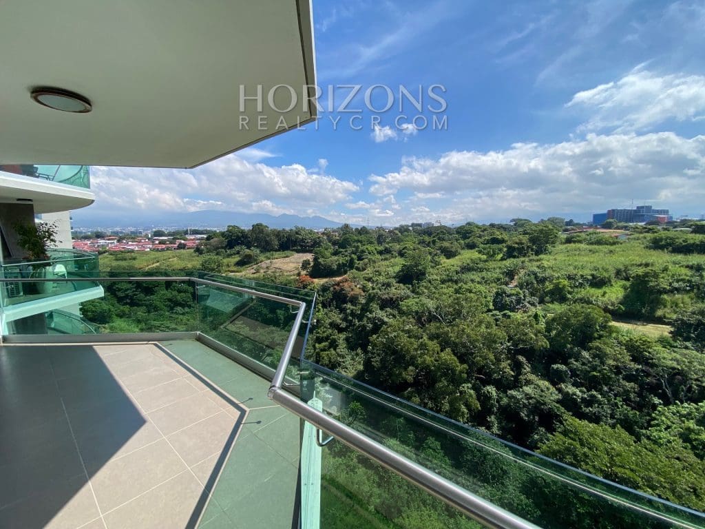 Se Alquila Apartamento en Torre Paradisus, Rohrmoser 3 Habitaciones y Vista a la Naturaleza nja950