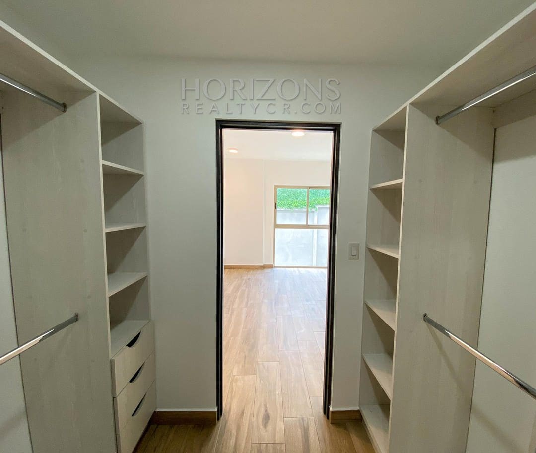 Se Alquila Amplio y Moderno Apartamento en Rohrmoser 2 Habitaciones nja952