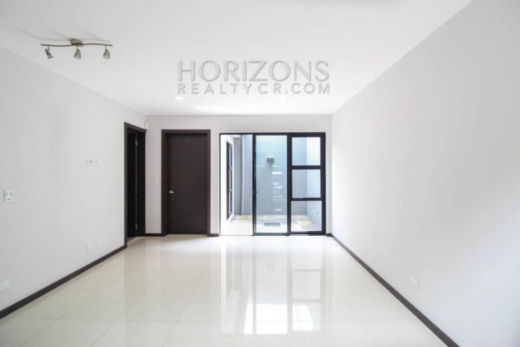 Se Alquila Casa En Curridabat 2 Habitaciones, Plaza del Sol  noj654