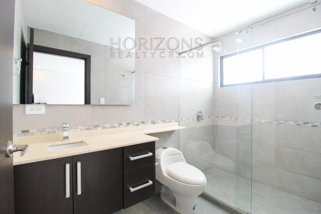 Se Alquila Casa En Curridabat 2 Habitaciones, Plaza del Sol  noj654