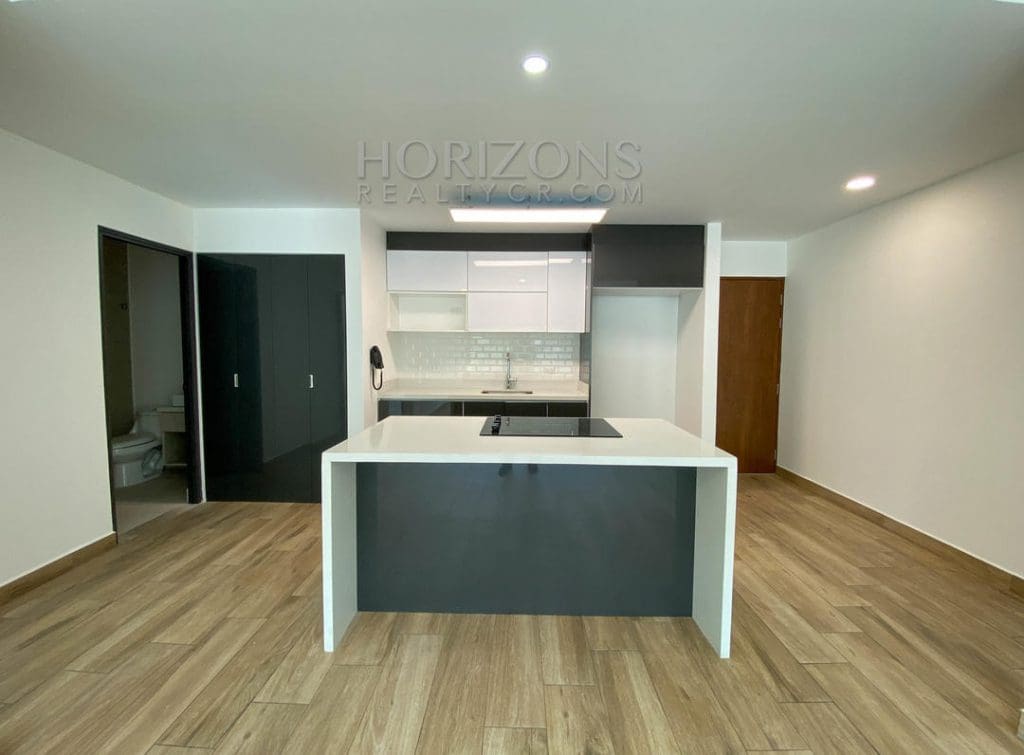 Se Alquila Amplio y Moderno Apartamento en Rohrmoser 2 Habitaciones nja952