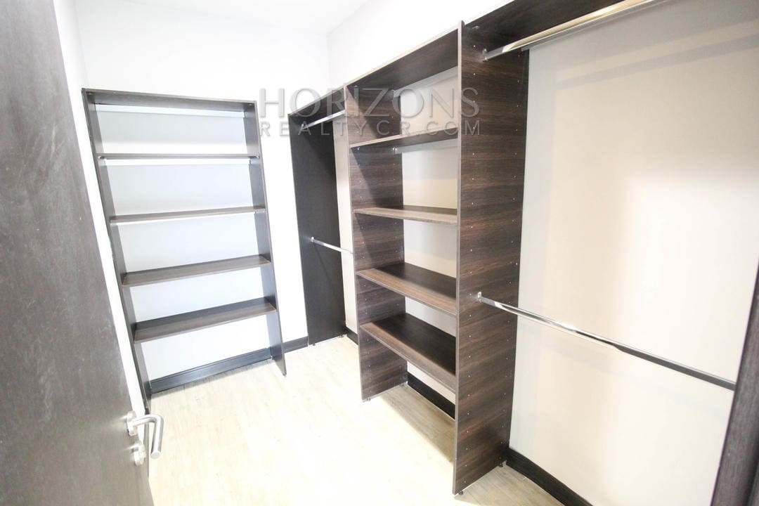Se Alquila Apartamento con Patio en Curridabat 2 Habitaciones + Linea Blanca noj686