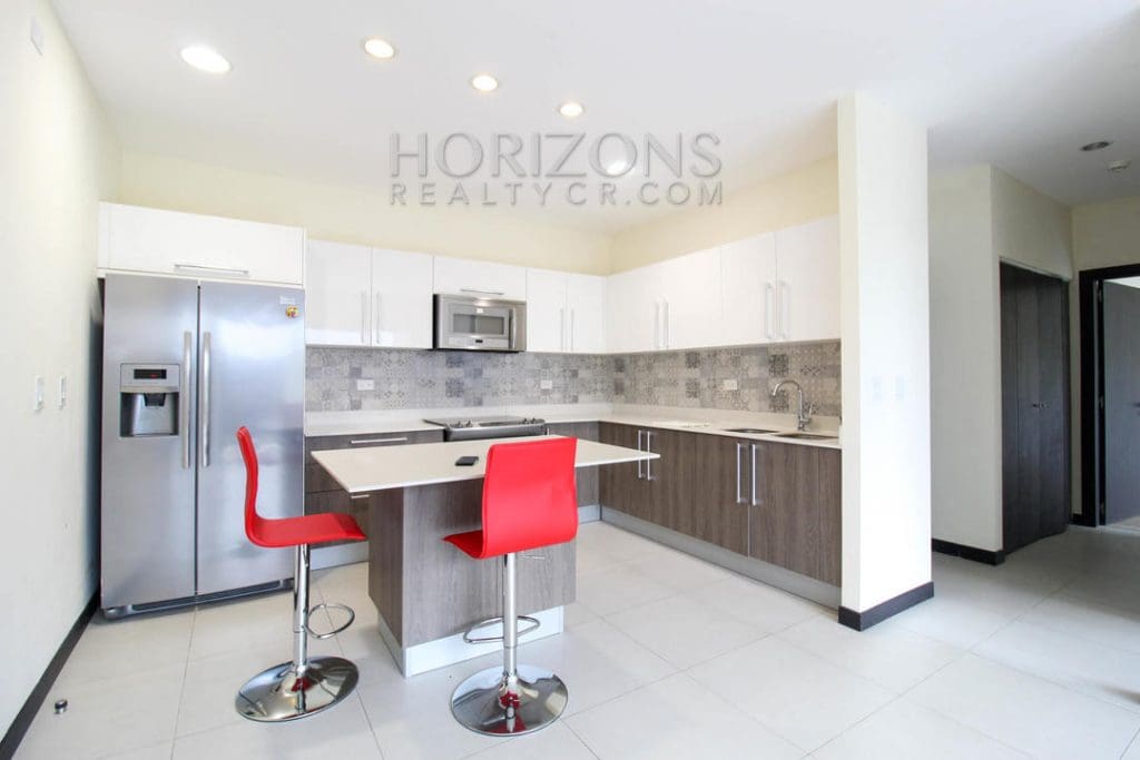 Se Alquila Apartamento con Patio en Curridabat 2 Habitaciones + Linea Blanca noj686