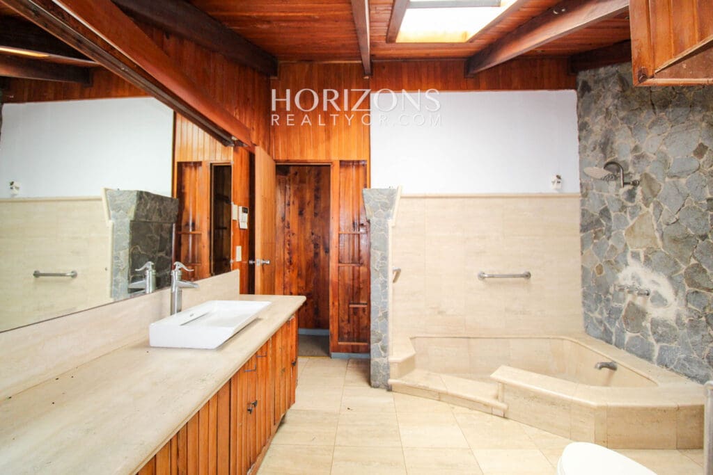 CASA PARA OFICINAS EN LOS YOSES 350m2 nja954