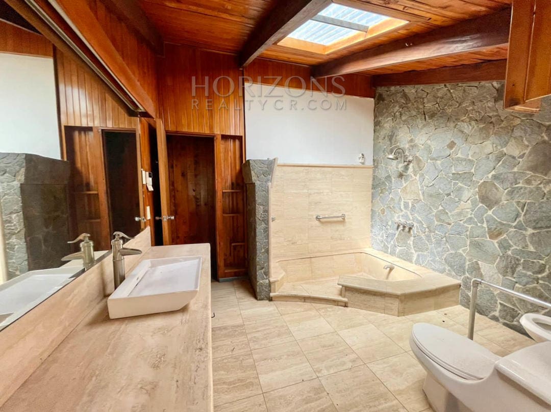 CASA PARA OFICINAS EN LOS YOSES 350m2 nja954