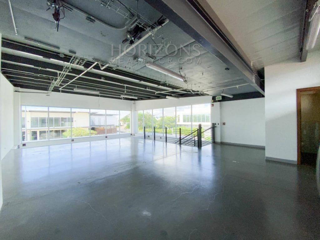 SE ALQUILA OFICINA CORPORATIVA 206m2 EN ALAJUELA njr04