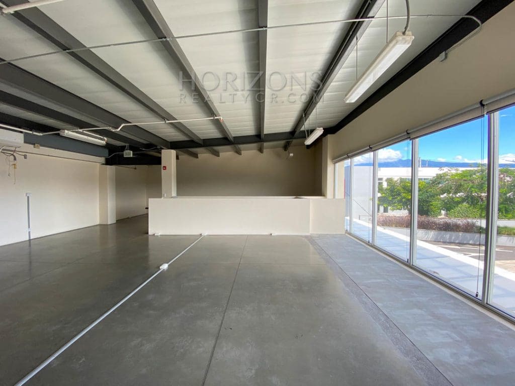 SE ALQUILA OFICINA CORPORATIVA  115m2  EN ALAJUELA njr06