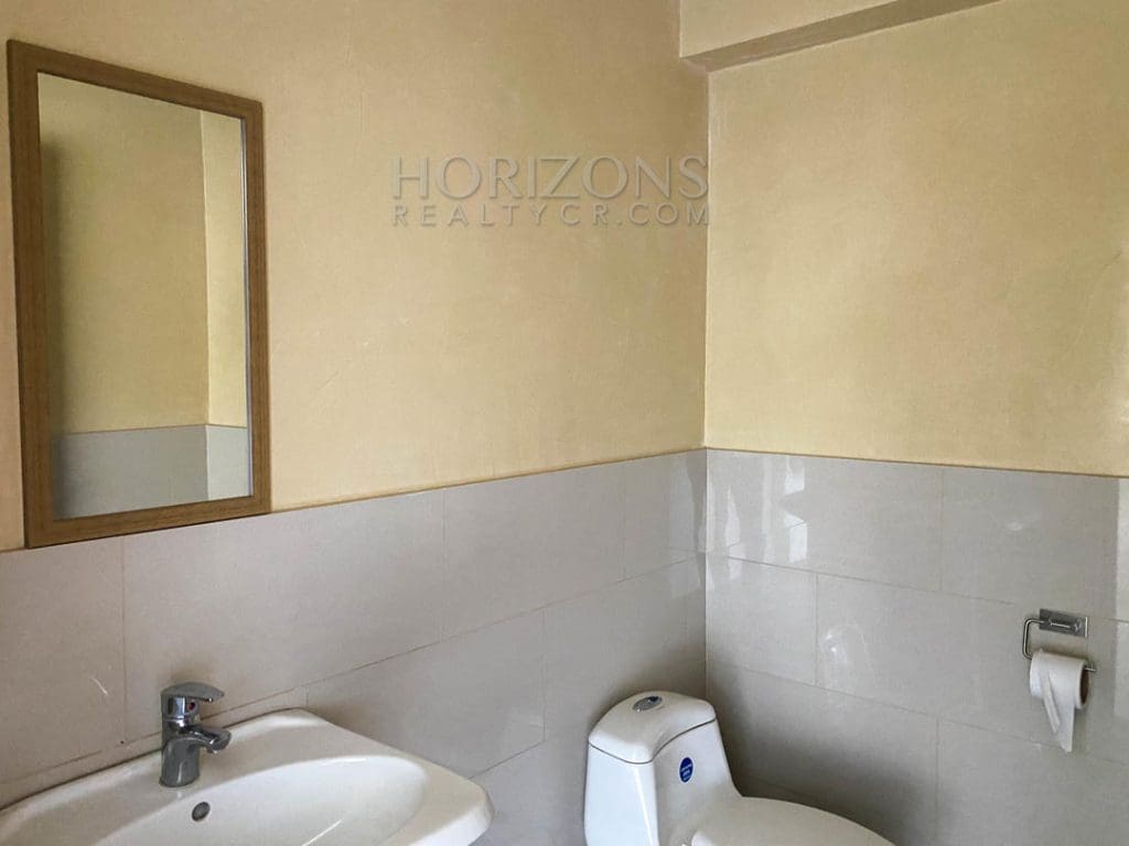 SE ALQUILA OFICINA CORPORATIVA  115m2  EN ALAJUELA njr06