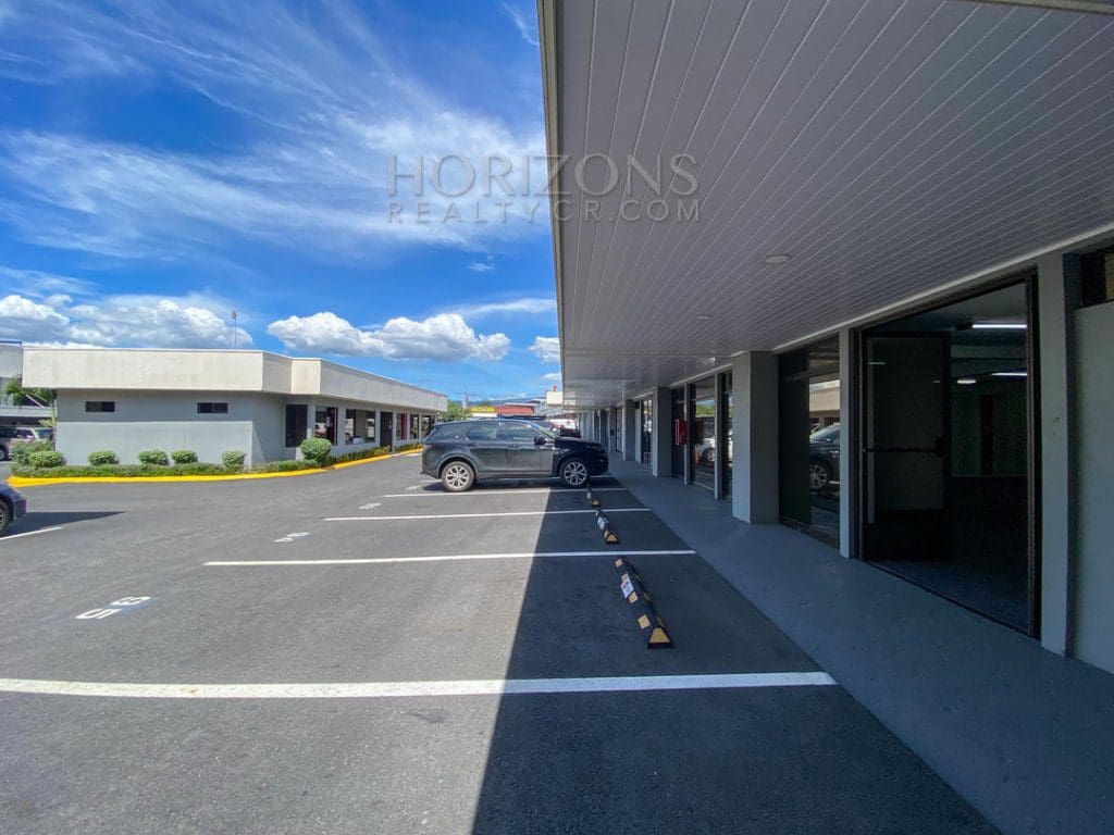 Se Alquila Amplia Oficina  210 M2  En Alajuela Njr07